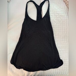 Lululemon black loose tank size 2/4